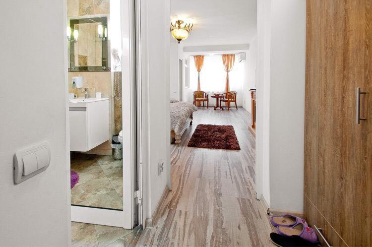 Lyla Apartment Galaţi Екстериор снимка